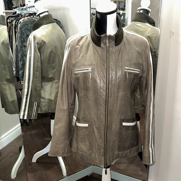 Danier Leather Jacket - Picture 13 of 13